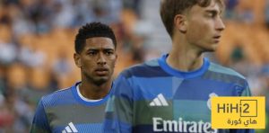 صورة .. لاعبو ريال مدريد يختتمون عمليات الاحماء قبل لقاء بيتيس